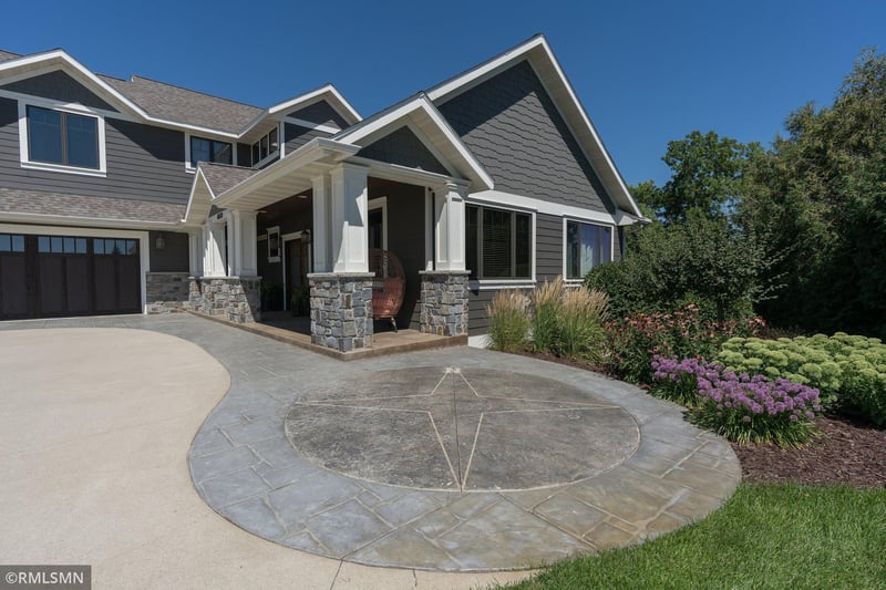 60320 Maverick Ct, Madison Lake, MN 56063