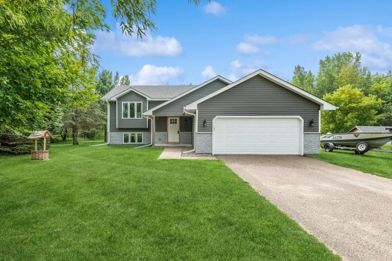 5430 Old Viking Blvd NW, Nowthen, MN 55303