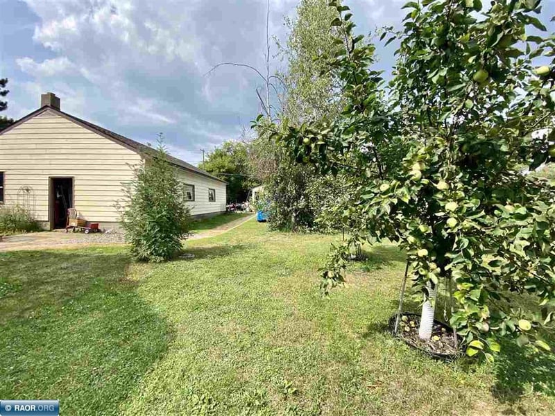 122 W 4th Ave, Keewatin, MN 55753