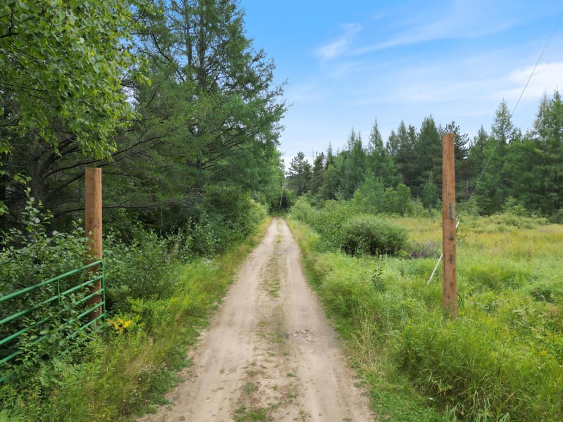 9756 Osborn Rd, Britt, MN 55710
