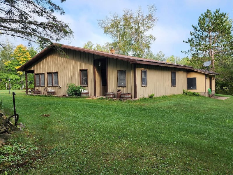 2888 Holmberg Rd, Barronett, WI 54813