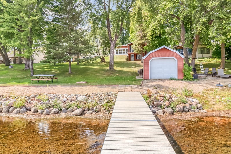 12817 Dorff Beach Rd, Audubon, MN 56511