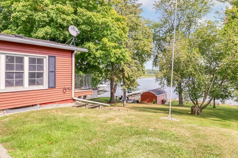 12817 Dorff Beach Rd, Audubon, MN 56511
