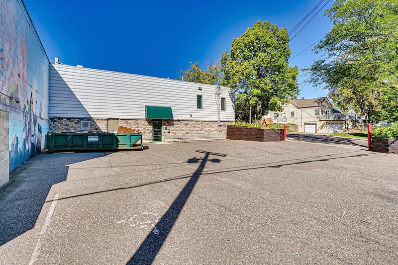 1014 Dale St N, Saint Paul, MN 55117