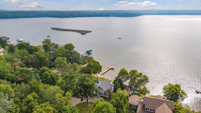 2894 Lindgren Ln, Independence, MN 55359