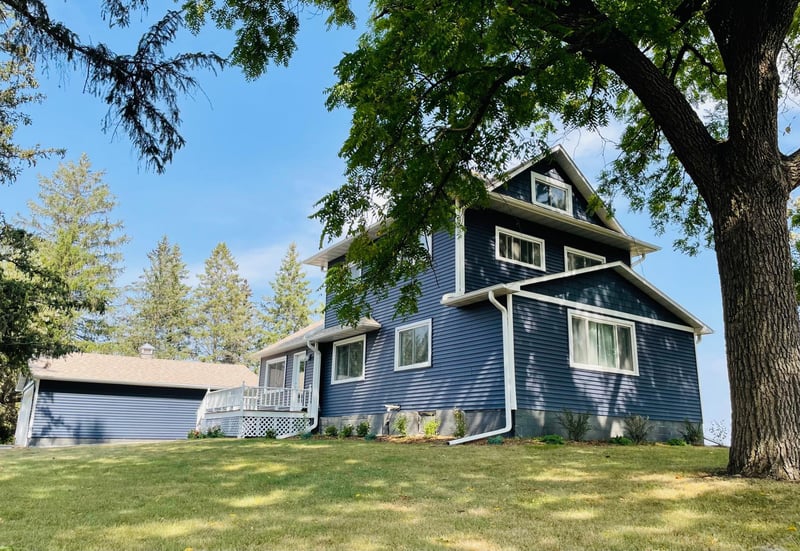 67220 325th St, Dexter, MN 55926