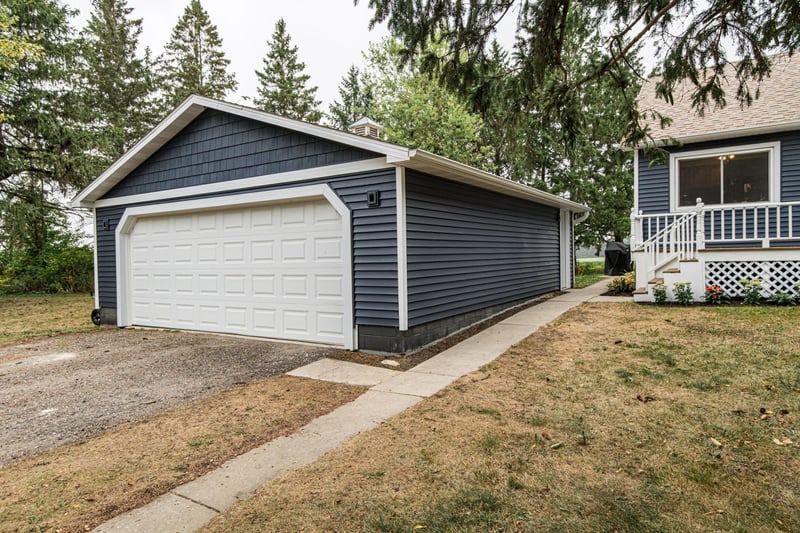 67220 325th St, Dexter, MN 55926