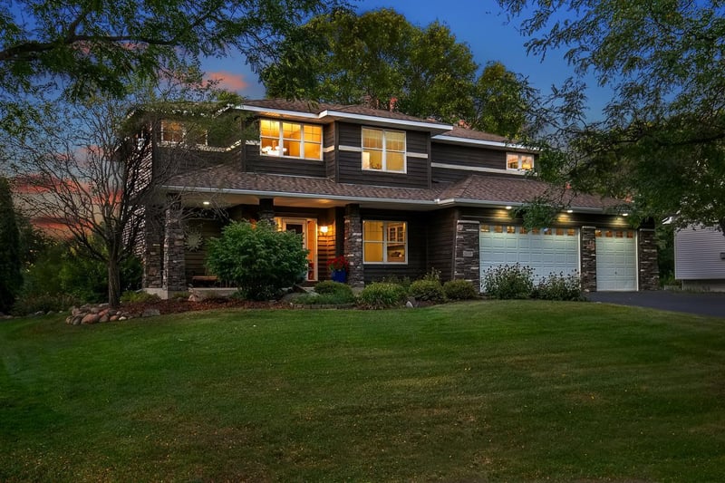 9208 Glacier Rd, Minnetrista, MN 55375