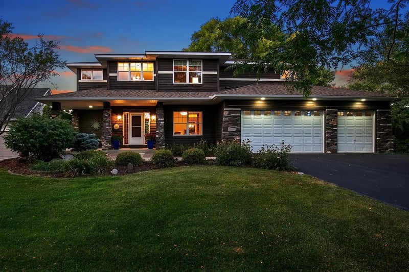 9208 Glacier Rd, Minnetrista, MN 55375