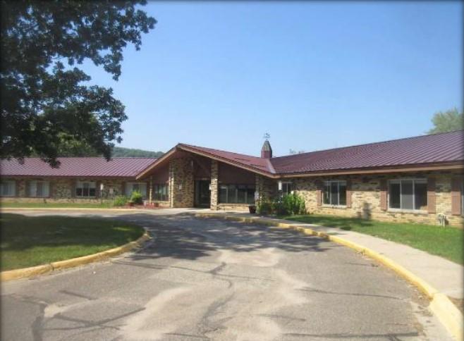 232 E Springer Ave, Elmwood, WI 54740