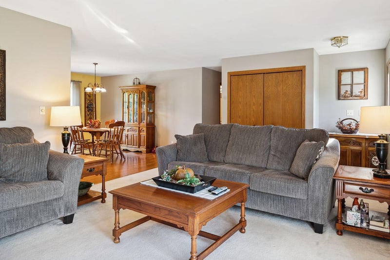 2105 Lindstrom Dr, Ashland, WI 54806