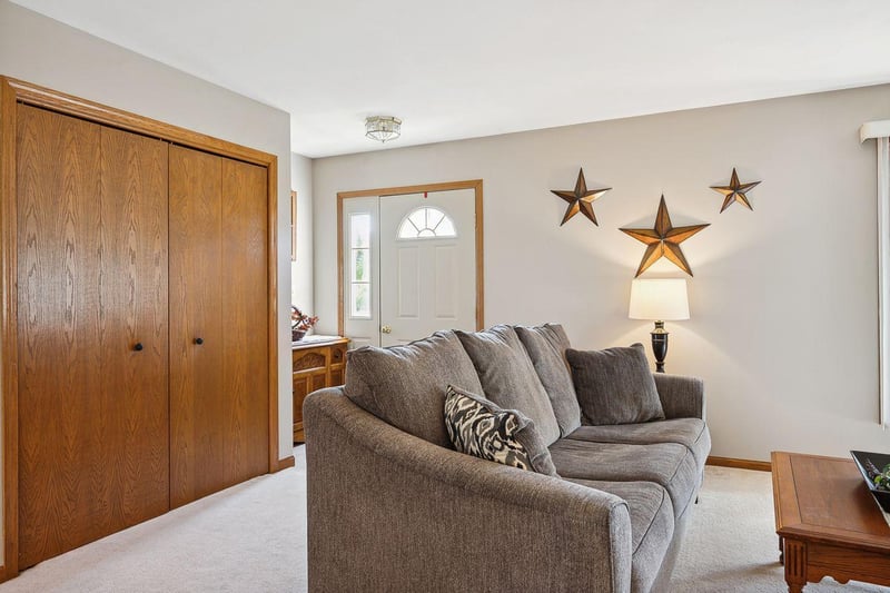 2105 Lindstrom Dr, Ashland, WI 54806