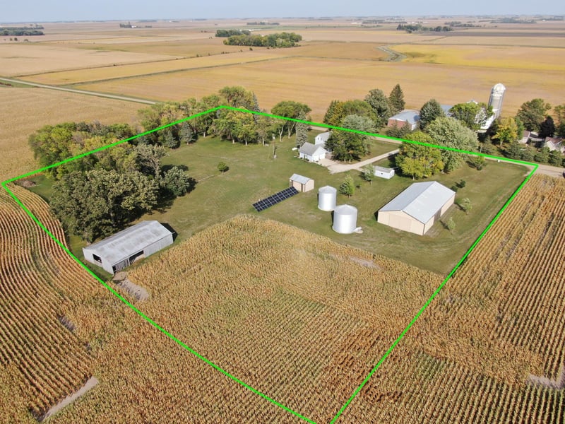 13080 84th Ave SE, Blooming Prairie, MN 55917
