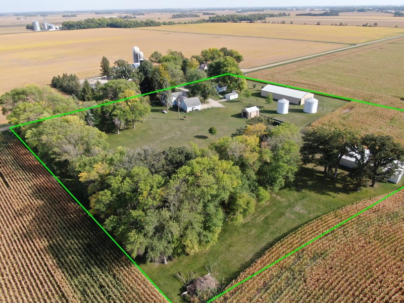 13080 84th Ave SE, Blooming Prairie, MN 55917