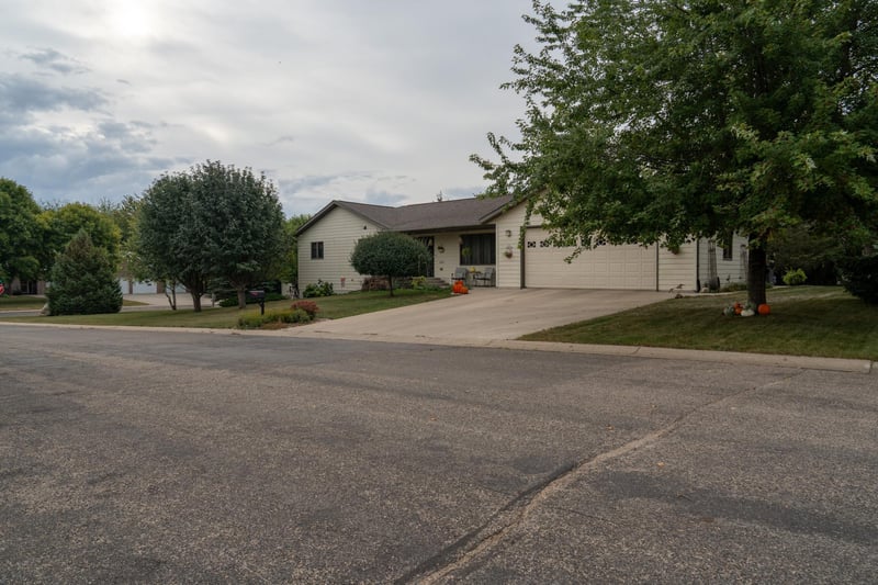 209 Lee St, Tyler, MN 56178