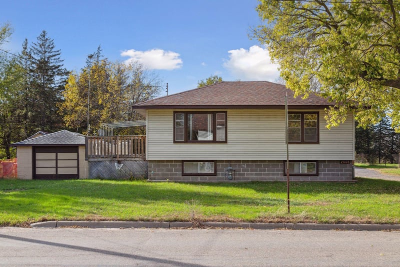 23426 Farwell Ave, Warsaw, MN 55087
