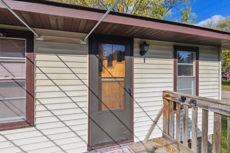 23426 Farwell Ave, Warsaw, MN 55087