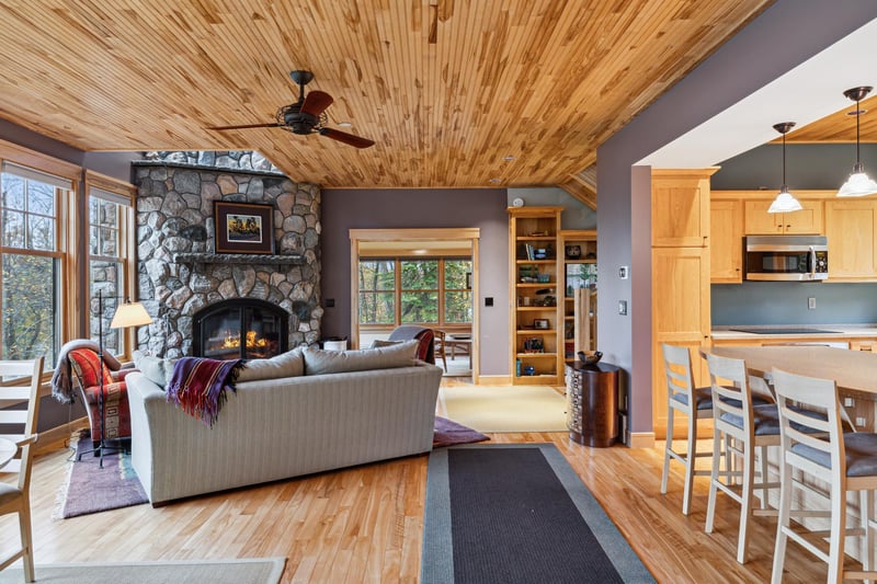 37612 Amen Lake Trl, Deer River, MN 56636