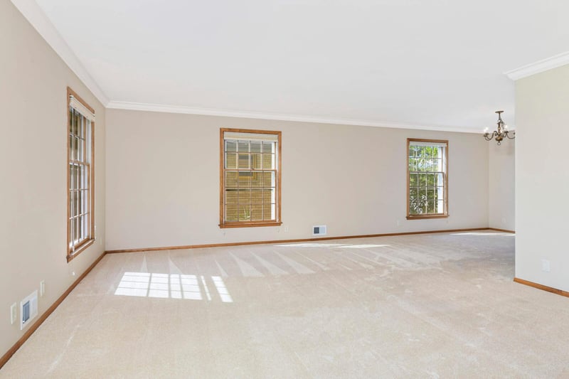3835 Crystal Lake Blvd, Robbinsdale, MN 55422