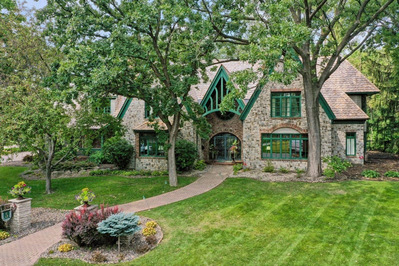5 Woodland Rd, Edina, MN 55424