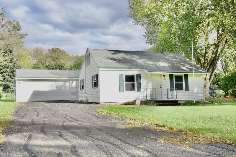 305 SE 1st Ave, Mapleton, MN 56065