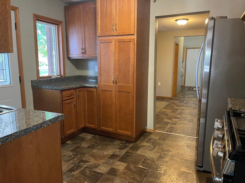440 Center Ave, Lake Wilson, MN 56151