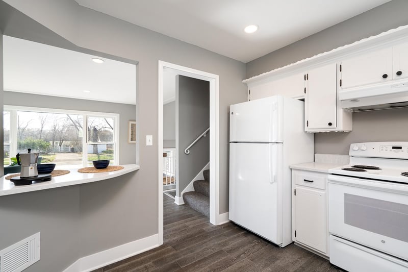 4248 Regent Ave N, Robbinsdale, MN 55422