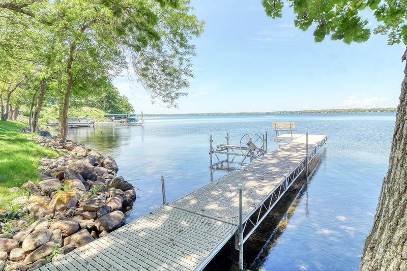 22693 Knollwood Ln, Pelican Rapids, MN 56572