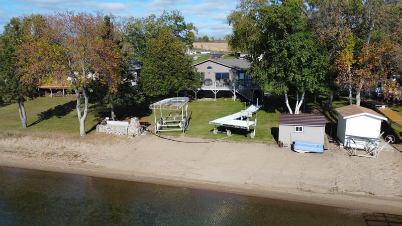 14853 E Eagle Lake Rd, Battle Lake, MN 56515