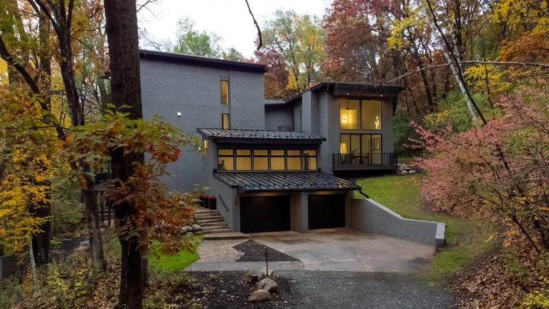 62 E Pleasant Lake Rd, North Oaks, MN 55127
