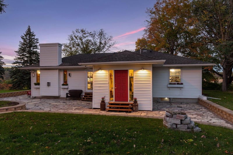 5585 County Road 6, Maple Plain, MN 55359