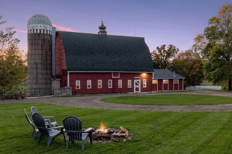 5585 County Road 6, Maple Plain, MN 55359