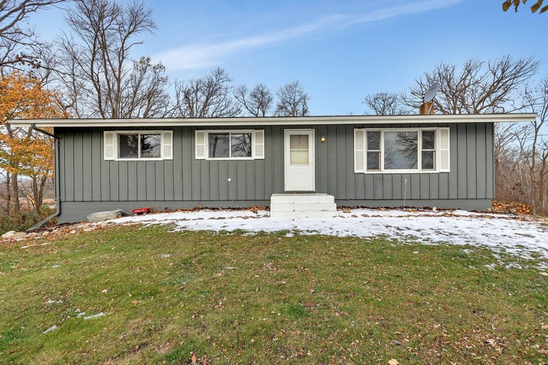 21920 125th St NW, Sunburg, MN 56289