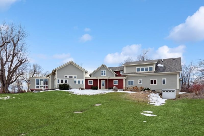 12141 Gates Ave, Northfield, MN 55057