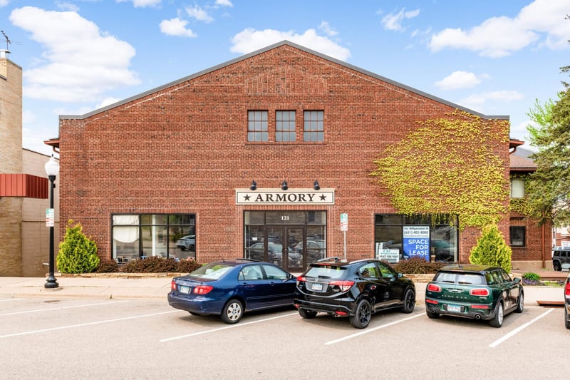 220 Sibley St, Hastings, MN 55033