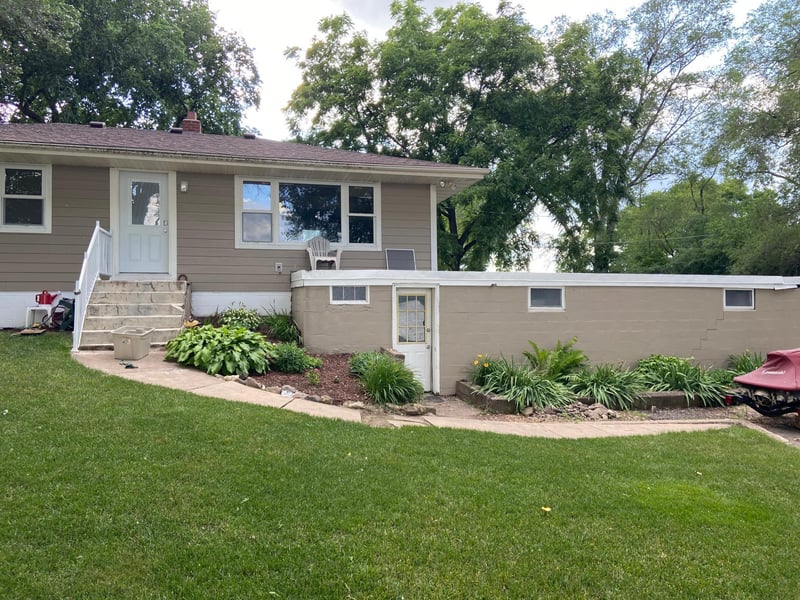 297 Lake St S, Bayport, MN 55003