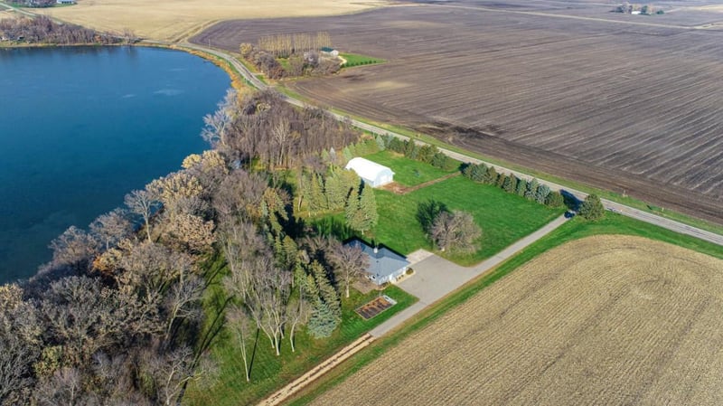 21012 489th Ave, Lake Crystal, MN 56055