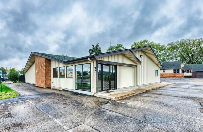32 Mendota Rd, Inver Grove Heights, MN 55077