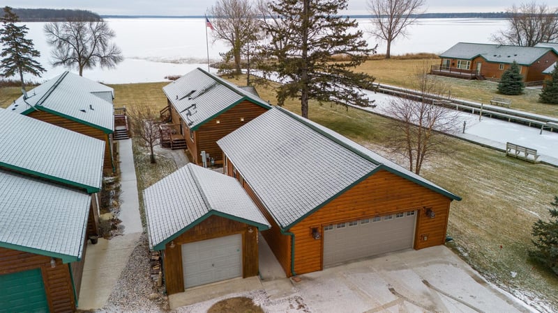 5843 Lakeshore Ln NW, Cass Lake, MN 56633