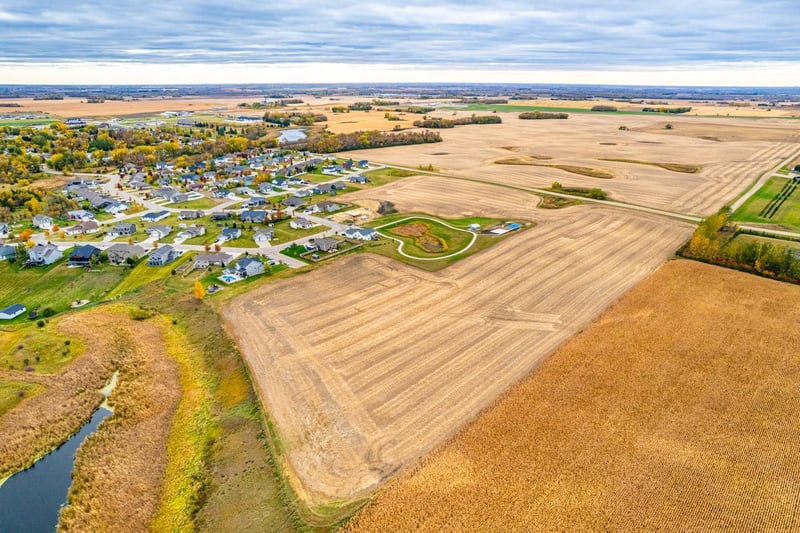 2307 Scenic Ln, Hawley, MN 56549