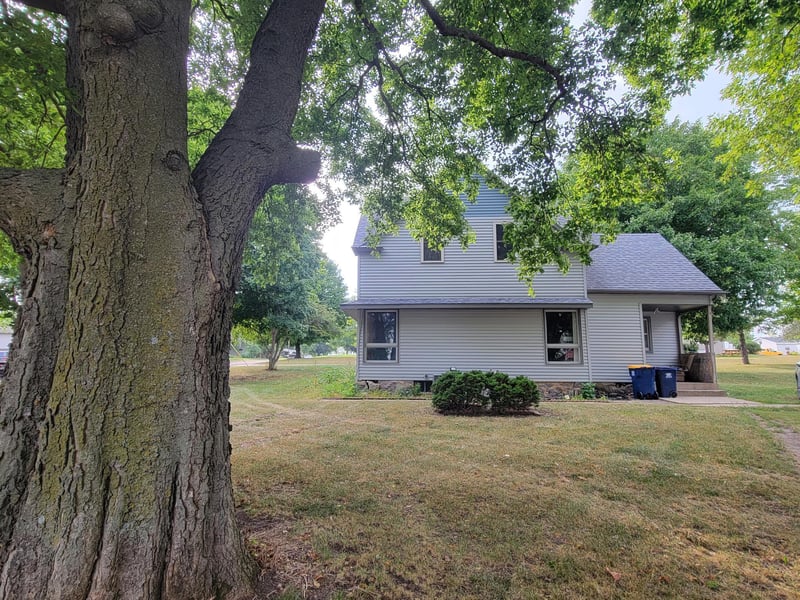 500 Sky View Ave, Lafayette, MN 56054