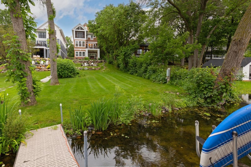 3053 Lake Shore Blvd, Wayzata, MN 55391