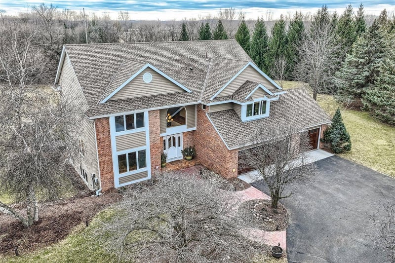 4785 Creekwood Trl, Maple Plain, MN 55359