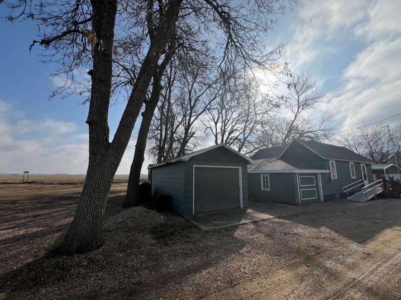 301 S Oak St, Ellsworth, MN 56129