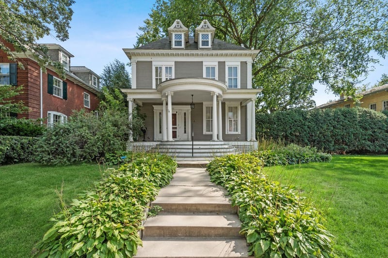 506 Summit Ave, Saint Paul, MN 55102