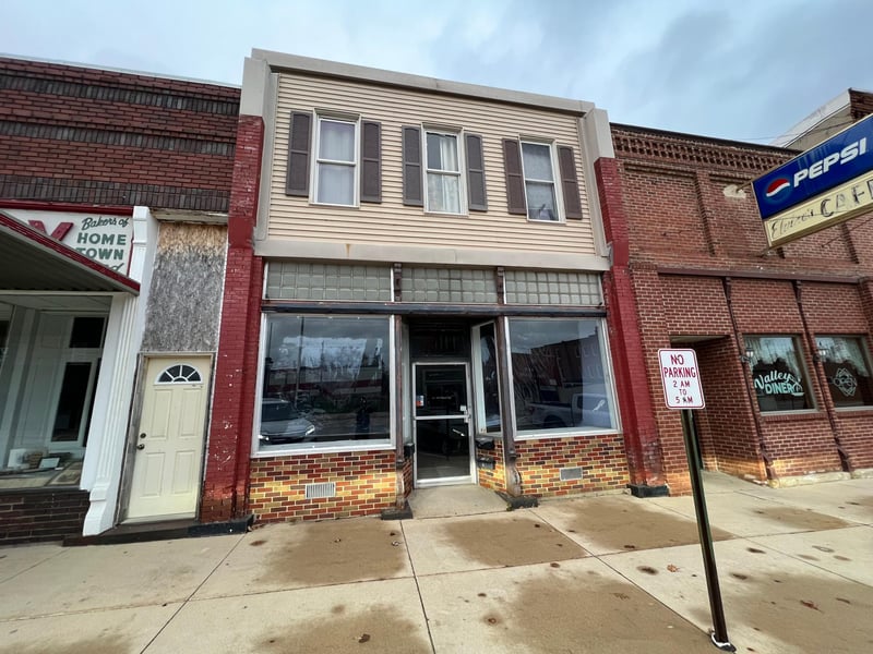 123 S Broadway St, Spring Valley, MN 55975