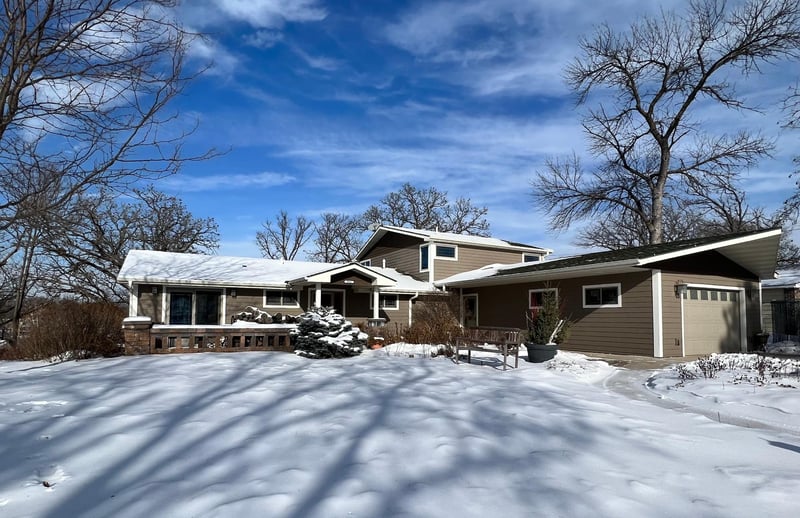 992 W Park St, Granite Falls, MN 56241