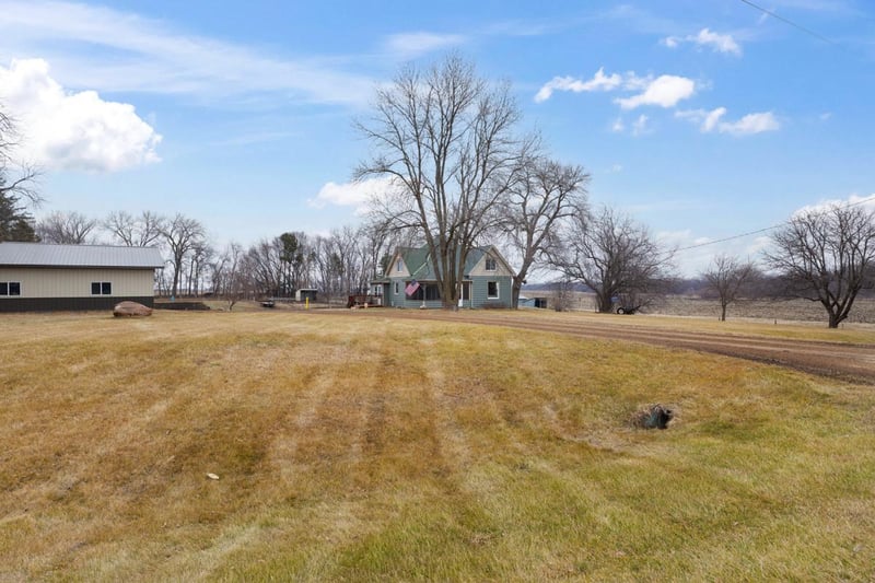 79762 Hammond Hw, Madelia, MN 56062
