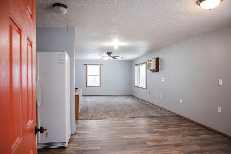25398 600th Ave, Chokio, MN 56221