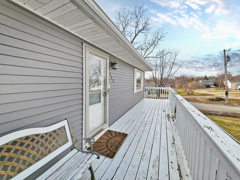 111 8th St W, Mantorville, MN 55955
